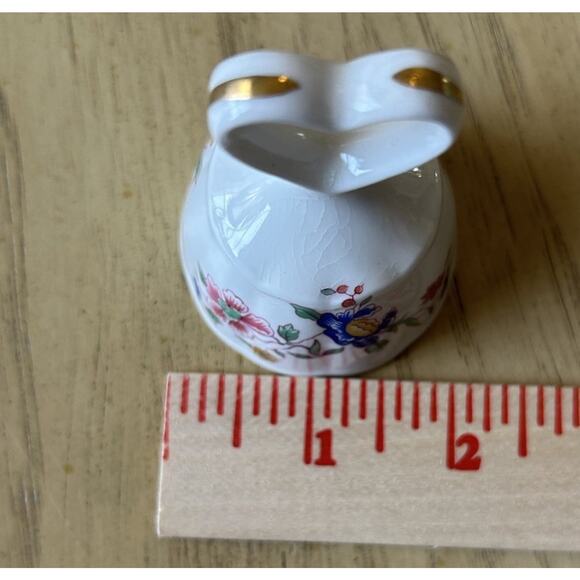 VTG BELL TEA Fine Bone GOLD China Heart Shaped Handle Floral Luxury Hammersley - Picture 7 of 7